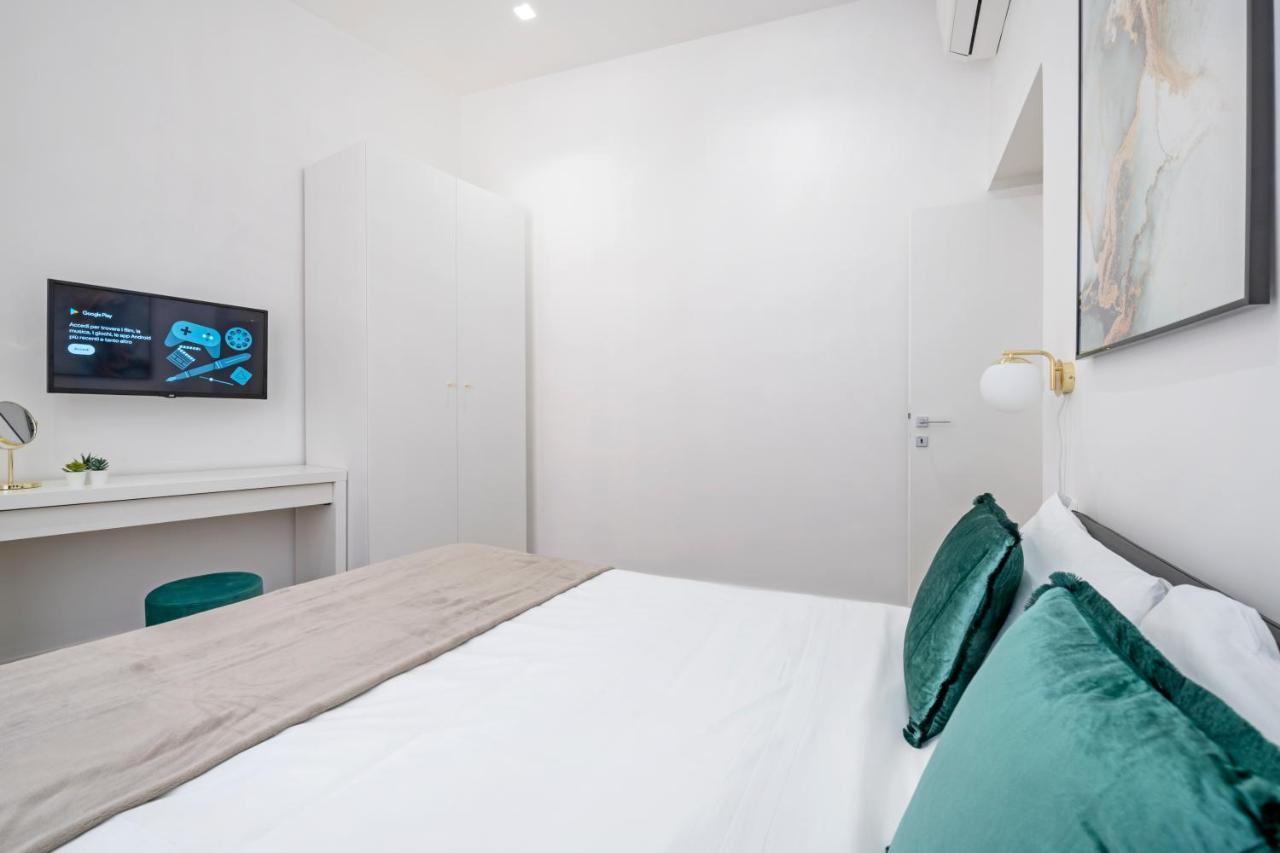White Flat Cross Apartment Rom